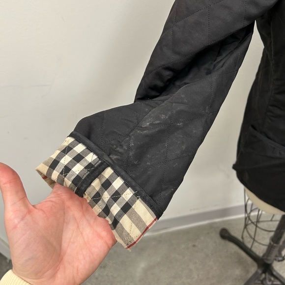 BURBERRY London Ladies Black Diamond Jacket sz US S. - Picture 3 of 7